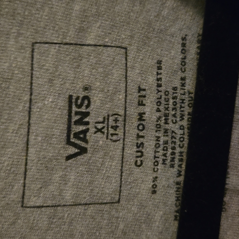 Shirt - Picture 4 of 4